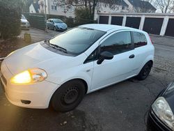Weiß Gebraucht 2009 Fiat Grande Punto Kleinwagen | 1.500 € (Fairer Preis)