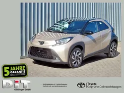 Gingerbeige / schwarzes dach Gebraucht 2025 Toyota Aygo Kleinwagen | 15.990 € (Guter Preis)