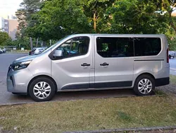Grau Gebraucht 2022 Nissan Primastar Acenta Van / Kleinbus | 29.900 € (Fairer Preis)