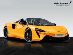 Orange Gebraucht 2024 McLaren Artura Cabrio | 294.700 €