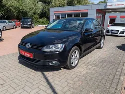 Deep black perleffekt Gebraucht 2014 VW Jetta Comfortline Limousine | 9.990 € (Etwas zu teuer)