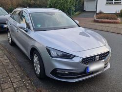 Grau Gebraucht 2022 Seat Leon XCELLENCE Kombi | 21.850 € (Fairer Preis)