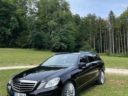 Schwarz Gebraucht 2011 Mercedes E200 Elegance Kombi | 9.500 € (Fairer Preis)