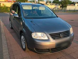 Grau Gebraucht 2006 VW Touran Van / Kleinbus | 1.999 € (Fairer Preis)