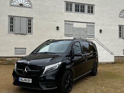 Schwarz Gebraucht 2017 Mercedes V250 Avantgarde Edition Van / Kleinbus | 43.500 € (Teuer)
