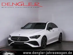 Weiß Gebraucht 2024 Mercedes CLA200 AMG line Limousine | 36.990 € (Fairer Preis)