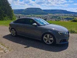 Grau Gebraucht 2018 Audi S3 Ambiente Limousine | 30.200 €