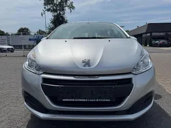 Grau Gebraucht 2018 Peugeot 208 Kleinwagen | 7.900 € (Fairer Preis)