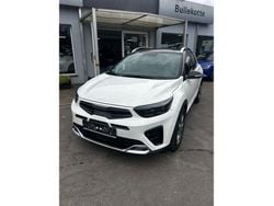 (bud) schneeweiss/schwarz Gebraucht 2023 Kia Stonic SUV | 20.590 € (Fairer Preis)