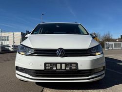 Weiß Gebraucht 2017 VW Touran Comfortline Van / Kleinbus | 11.699 € (Fairer Preis)