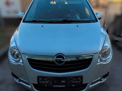 Silber Gebraucht 2009 Opel Agila Edition Limousine | 2.799 € (Etwas zu teuer)