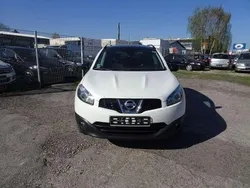 Brilliant white (m) Gebraucht 2013 Nissan Qashqai +2 360º SUV | 6.999 € (Fairer Preis)