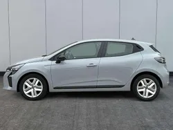 Grau Neu 2025 Renault Clio V Evolution Kleinwagen | 18.680 € (Guter Preis)