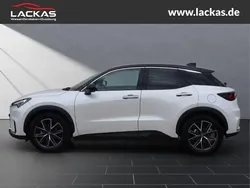 Weiß Neu 2025 Lexus LBX SUV | 39.990 € (Teuer)