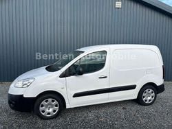 Weiß Gebraucht 2013 Peugeot Partner Comfort Van / Kleinbus | 6.890 € (Etwas zu teuer)