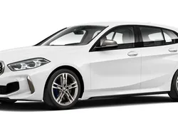 Weiß Gebraucht 2024 BMW M135 Comfort Edition Kleinwagen | 39.580 € (Fairer Preis)
