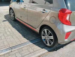 Grau Gebraucht 2020 Kia Picanto GT-Line Kleinwagen | 12.790 € (Guter Preis)
