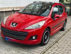 Rot Gebraucht 2011 Peugeot 207 Kombi | 2.000 € (Guter Preis)