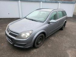 Grau Gebraucht 2005 Opel Astra Kombi | 999 € (Guter Preis)