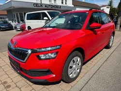 Rot Gebraucht 2019 Skoda Kamiq Active SUV | 14.990 € (Fairer Preis)