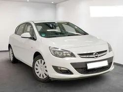Weiß Gebraucht 2013 Opel Astra Limousine | 6.700 € (Fairer Preis)