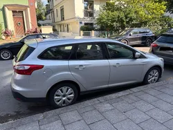 Silber Gebraucht 2011 Ford Focus Kombi | 2.200 € (Guter Preis)