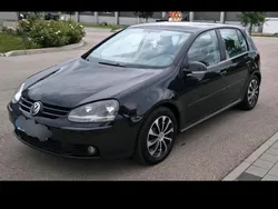 Schwarz Gebraucht 2004 VW Golf V Kleinwagen | 3.300 € (Fairer Preis)