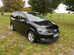 Schwarz Gebraucht 2013 VW Touran Van / Kleinbus | 8.950 € (Fairer Preis)