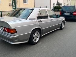 Silber Gebraucht 1989 Mercedes 190 AMG Limousine | 12.000 €