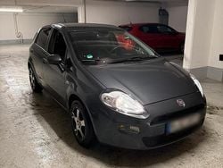 Grau Gebraucht 2012 Fiat Punto Easy Kleinwagen | 3.800 € (Fairer Preis)