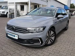 Moonstone gray Gebraucht 2022 VW Passat GTE Kombi | 23.970 € (Guter Preis)
