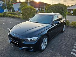 Schwarz Gebraucht 2013 BMW 318 Sport Line Limousine | 8.300 € (Guter Preis)