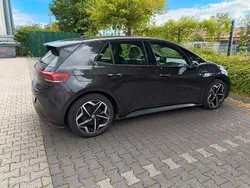 Schwarz Gebraucht 2021 VW ID.3 Pure Kleinwagen | 19.999 € (Teuer)