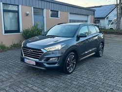 Grau Gebraucht 2019 Hyundai Tucson Trend SUV | 22.900 € (Fairer Preis)