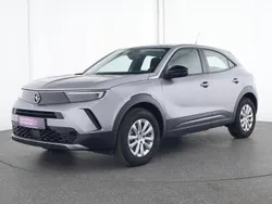 Kontrast grau Gebraucht 2023 Opel Mokka-e Edition SUV | 17.988 € (Superpreis)