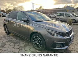 Grau Gebraucht 2021 Peugeot 308 Allure Limousine | 15.990 € (Guter Preis)