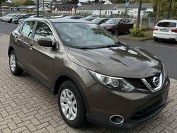Braun Gebraucht 2016 Nissan Qashqai SUV | 11.900 € (Fairer Preis)