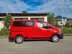 Rot Gebraucht 2018 Nissan NV200 Van | 21.999 €