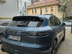 Blau Gebraucht 2019 Porsche Cayenne Turbo SUV | 95.000 €