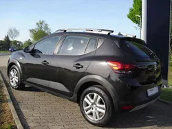 Schwarz Gebraucht 2023 Dacia Sandero Comfort Kleinwagen | 16.600 € (Guter Preis)