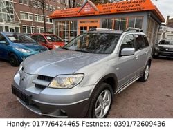 Silber Gebraucht 2009 Mitsubishi Outlander Plus SUV | 6.890 € (Fairer Preis)