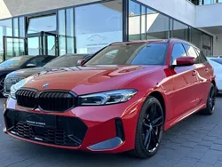 Melbournerot metallic Gebraucht 2024 BMW 330e M Sport Kombi | 44.890 € (Fairer Preis)