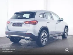 Silber Gebraucht 2024 Mercedes GLA200 Progressive SUV | 37.990 € (Guter Preis)