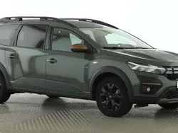 Safarigrãœngrau Gebraucht 2024 Dacia Jogger Extreme Van / Kleinbus | 20.990 € (Fairer Preis)