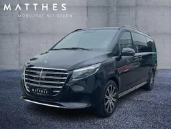 Schwarz Gebraucht 2025 Mercedes V300 Exclusive Van / Kleinbus | 96.713 € (Fairer Preis)