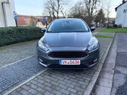 Grau Gebraucht 2018 Ford Focus Titanium Limousine | 12.600 € (Fairer Preis)