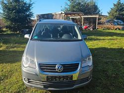 Grau Gebraucht 2007 VW Touran Trendline Van / Kleinbus | 4.249 € (Fairer Preis)