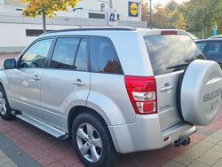 Silber Gebraucht 2012 Suzuki Grand Vitara Comfort SUV | 6.750 € (Fairer Preis)