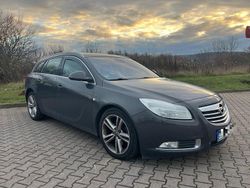 Grau Gebraucht 2013 Opel Insignia Kombi | 2.450 € (Guter Preis)