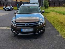 Braun Gebraucht 2014 VW Tiguan SUV | 15.200 € (Etwas zu teuer)